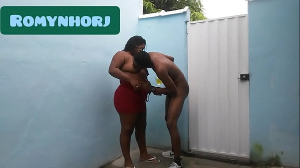 COM A GORDINHA DO RABETAO ATE MESTRUADA ELA FODE