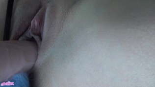 Chaude et humide pour ton plaisir, viens me mater