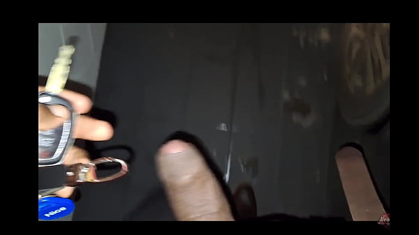 Safadinha essa casada, deu para o Negão e voltou pra casa toda arregaçada Part 2