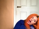 Redhead webcam girl turn to real horny on the show