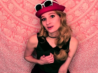 Lovely Amateur teen brunette masturbating outdoor